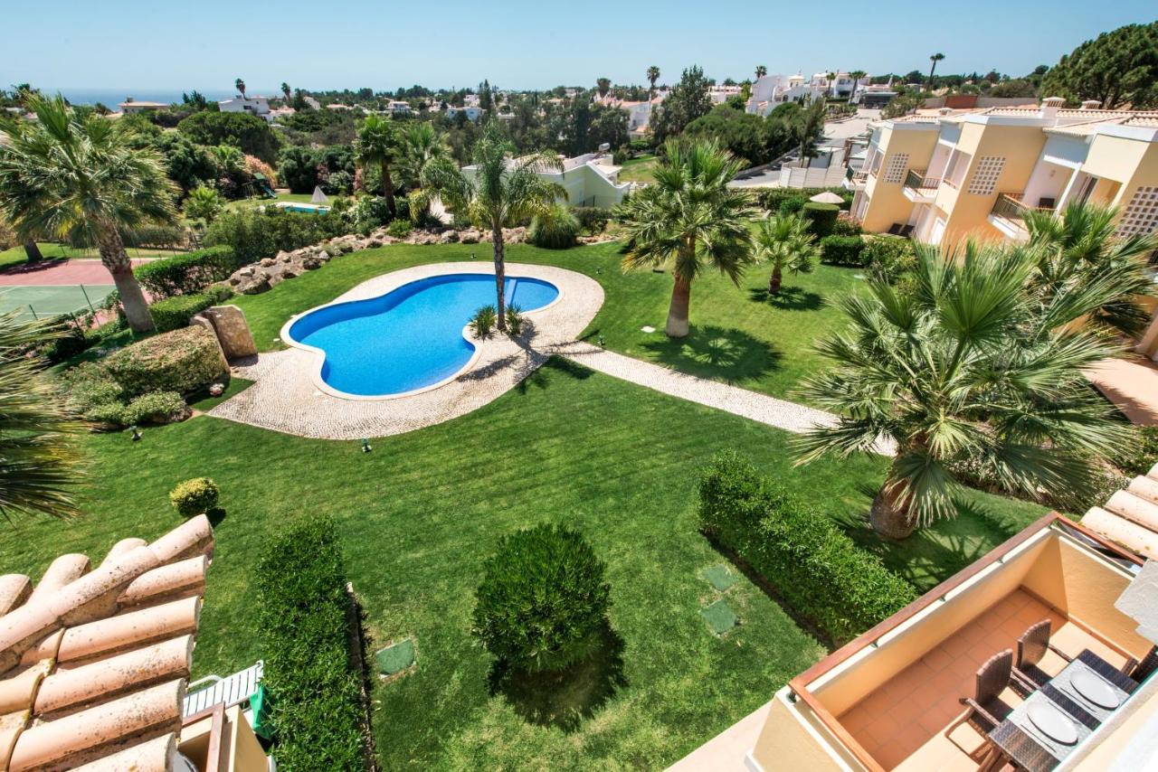 Beautiful Two Bedroom Apartment With Roof Terrace Carvoeiro  Exterior foto